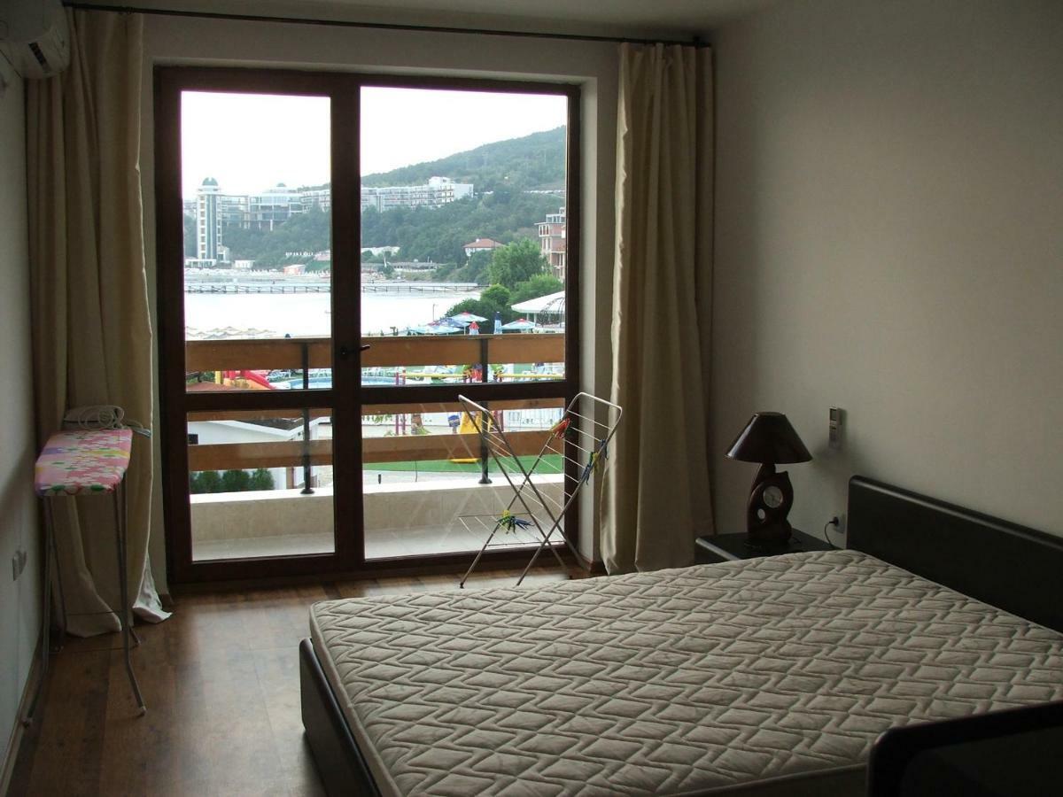 Appartement Apartamens For Rent At The Beach Bulgaria à Sveti Vlas Extérieur photo